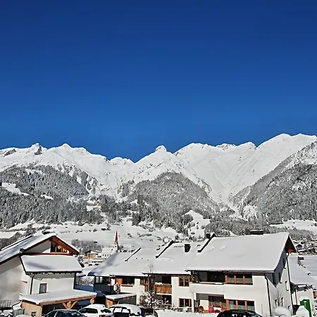 Mirjam Pettneu am Arlberg